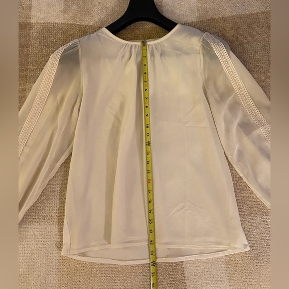 Ann Taylor Cream / Off-White Blouse - Size M / Medium - Picture 4 of 8